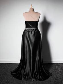 Viva Relle Plus Size Sleeveless Asymmetrical Shoulder Elegant Romantic Fashion Dress - Black - View 7