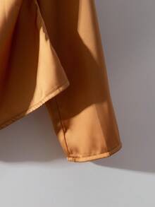 GlowEve 女式长袖褶皱吊领衬衫和 A 字裙两件套 - 彩色 - 查看 4