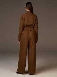 Athîral 女士巧克力棕色牛仔阔腿连体裤 | 挺括弹力牛仔面料，宽松版型，高领设计，长袖，松紧腰带，中缝细节，实用侧袋，简约实用风格，适合春秋穿着。女士棕色立领牛仔连体工装裤，商务休闲女装，日常休闲穿着，女士冬季服装，新年服装，棕色系女装 - 棕色 - 查看 3