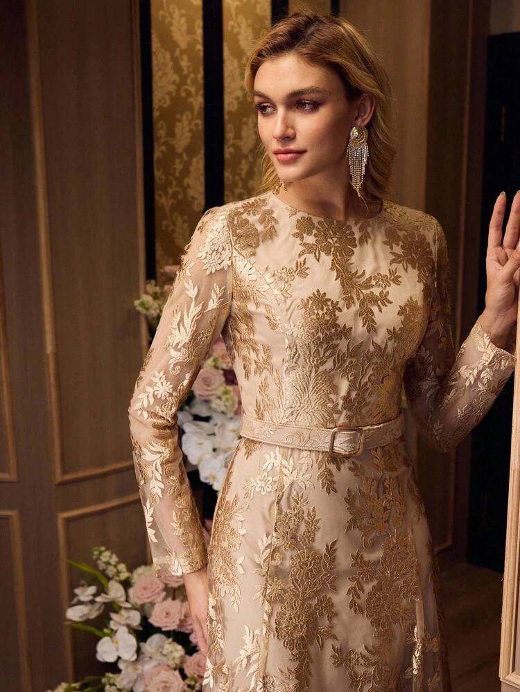 EMBROIDERY BELTED DRESS