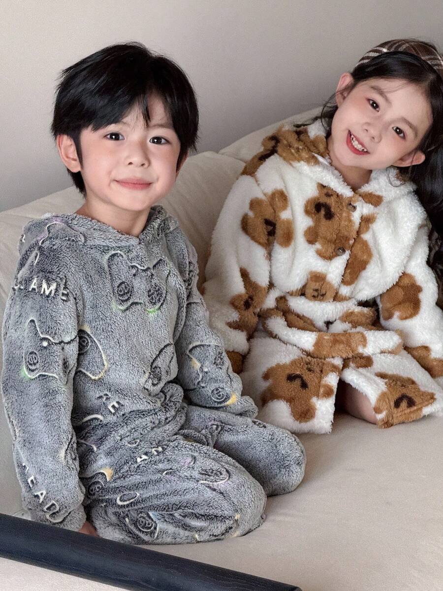 SHEIN 2 件套小男孩发光游戏控制器图案连帽衫上衣和柔软毛绒睡裤套装,舒适亲肤,秋冬 - 灰色 - 查看 1