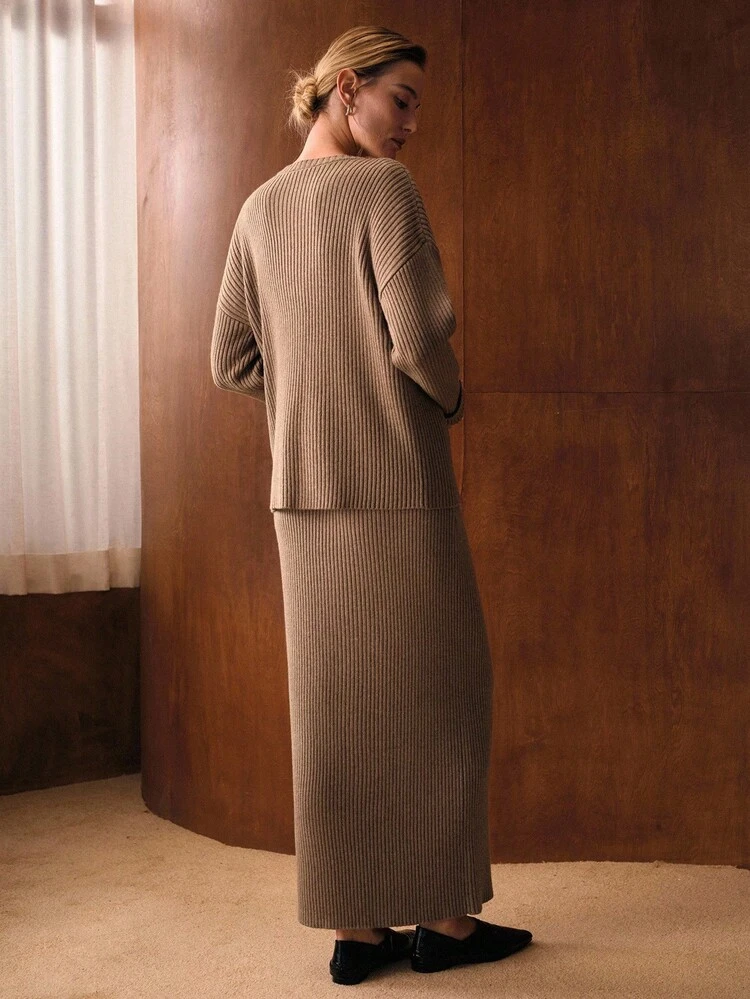 SOLID BUTTON DETAIL SPLIT HEM OVERSIZE SWEATER & KNIT SKIRT SET