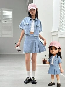 توصية ملابس للفتيات المراهقات في الصيف بطراز كوري رجعي أنيق وجذاب: ملابس علوية جينز قصيرة الأكمام واسعة الكتف مع جيب وتنورة جينز مطوية قصيرة، مناسبة للخروجات اليومية والمواعيد والتجمعات غير الرسمية وعطلات الشاطئ