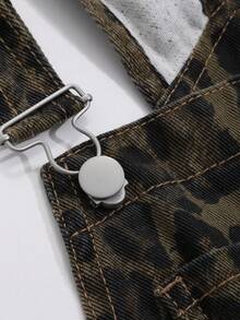 DAZY Quần yếm denim nữ in họa tiết da báo có túi, kiểu dáng thường ngày. - Cà phê nâu - Xem 7