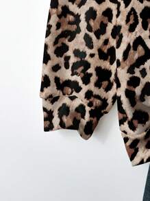 EMERY ROSE Casual Leopard Print Plus Size Loose Fit Off-Shoulder Sweatshirt For Women, Plus Size, Autumn/Winter,Fall Clothes For Women Leopard Top Women Winter Top Women Long Sleeve Top Leopard Print Sweatshirt Animal Print Sweatshirt - Multicolor - View 4