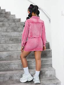 SHEIN 2 件套 Tween 女童 Y2k 水洗卡其色牛仔翻领长袖短款夹克和牛仔迷你工装裙套装，适合女童街头装和日常穿着 - 粉色 - 查看 2