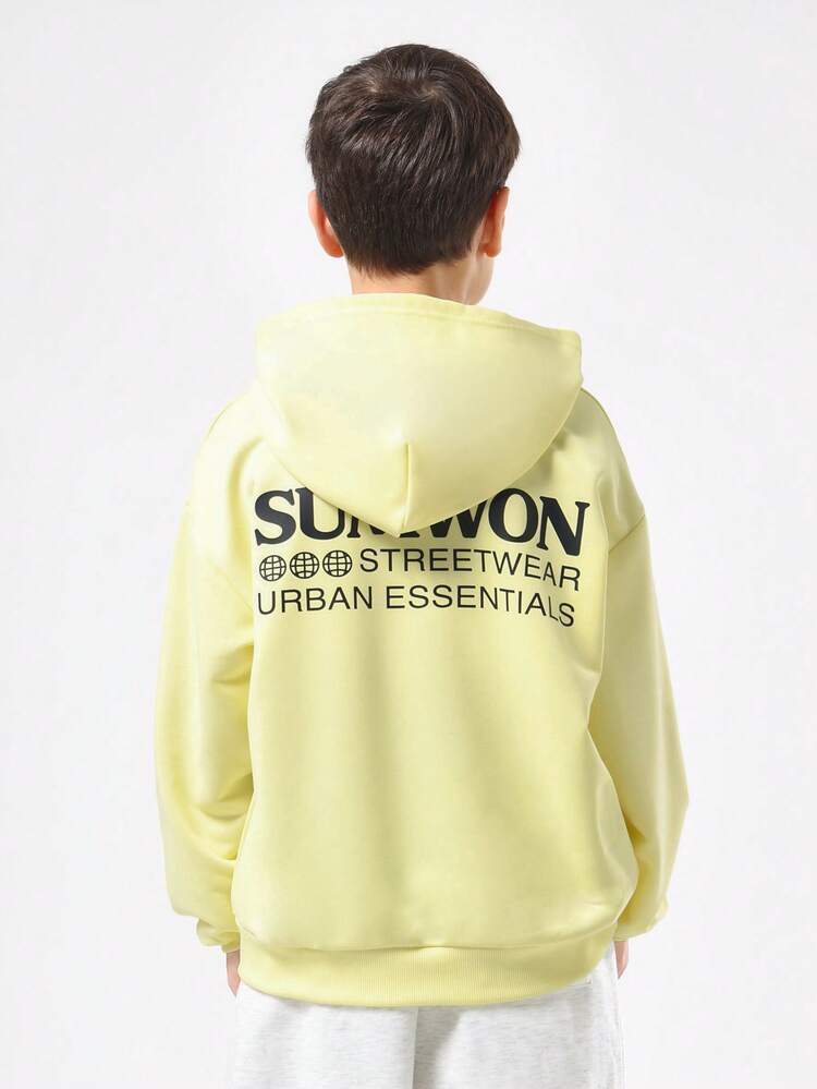 어반 브랜드 프린트가 있는 파스텔 옐로우 후드 티셔츠