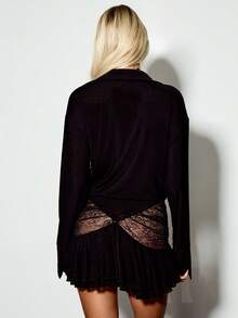 KIZN Robe mini à manches longues, col bénitier, en velours drapé avec détails en dentelle élégants. Tenue de soirée, de fête, de club ou de vacances avec volants et jupe évasée