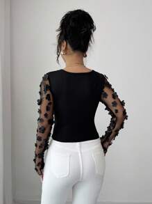 Elenzga 女士优雅通勤3D花卉装饰网眼拼接T恤 - 黑色 - 查看 2