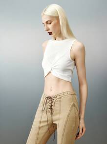 Airlisse Women's Twist Front Cropped Tank Top With Solid Color, Summer - White - View 5