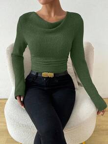 RosyDaze 复古不对称垂坠领口纹理褶饰修身长袖 T 恤橄榄绿罗纹上衣深绿色罗纹上衣绿色罗纹上衣女款绿色长袖上衣绿色围脖领上衣 - 軍綠色 - 查看 5