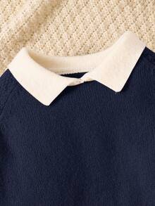 SHEIN 2 件套年轻男孩休闲学院风舒适时尚简约实用百搭柔软舒适宽松 Polo 衫套装适合生日派对、聚会、表演适合儿童服装年轻男孩衣服学校返校男孩套装日常适合上学适合旅行适合运动适合秋冬季 - 藏蓝色 - 查看 4