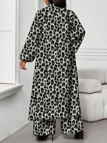 SHEIN Lady 秋冬优雅通勤办公室彩色豹纹梭织衬衫领主教袖纽扣长袖大码套装 2025 新款大码女装秋季豹纹灯笼袖单排扣长衬衫和裤子宽松两件套商务休闲女装商务休闲女装商务休闲秋季服装女装优雅商务休闲服装女装秋装大码休闲女装秋装秋季女装优雅女装秋季女装 - 深灰色 - 查看 2