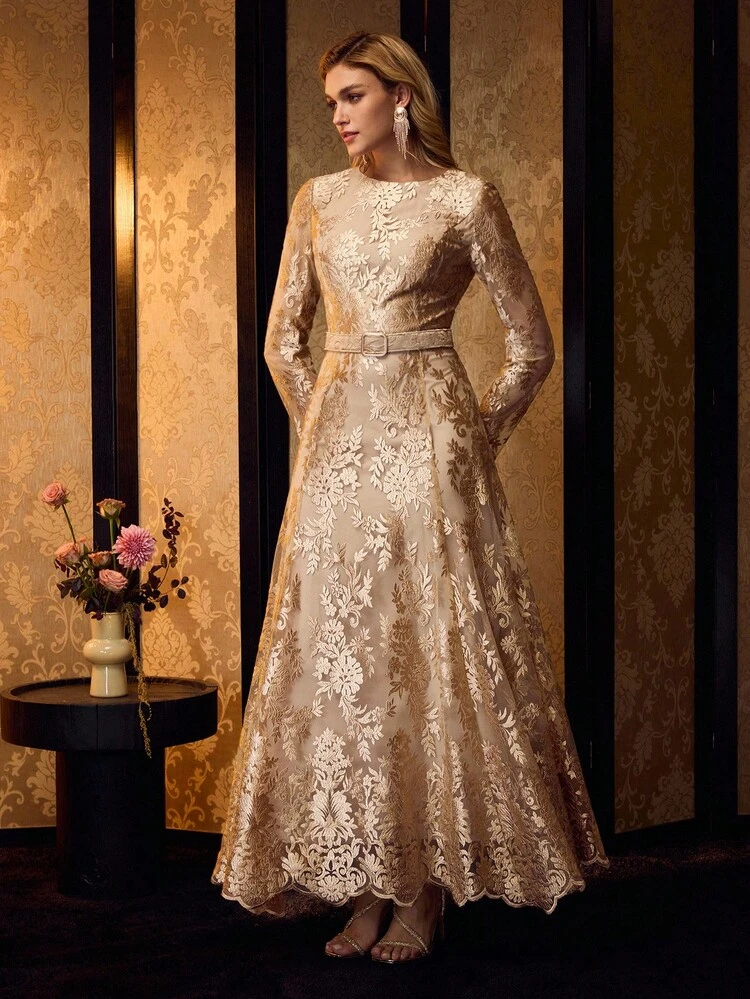 EMBROIDERY BELTED DRESS