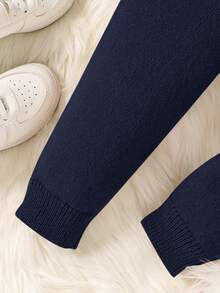 SHEIN 2 件套年轻男孩休闲学院风舒适时尚简约实用百搭柔软舒适宽松 Polo 衫套装适合生日派对、聚会、表演适合儿童服装年轻男孩衣服学校返校男孩套装日常适合上学适合旅行适合运动适合秋冬季 - 藏蓝色 - 查看 6