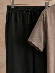 Manfinity BRENVOR 2 件套男士休闲皱 V 领衬衫套装男士休闲上下装两件套亚麻套装，欧洲夏季服装，舒适服装 - 彩色 - 查看 5