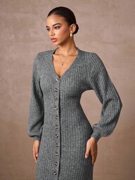 Lumalex Damklänning med extra lång, avslappnad v-ringning och knappar