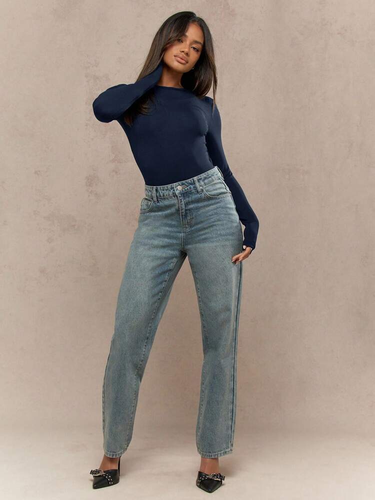 MISSGUIDED Long Sleeve Form Fitting Basic Bodysuit Classic Round Neck Seamless Design Essential Wardrobe Staple Autumn Winter Layering Piece Everyday Casual Wear