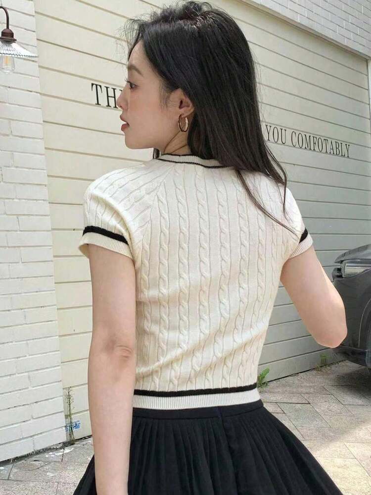 Color-Contrast Knitted Short Sleeve Top With Letter Printed Edge Decoration, Casual