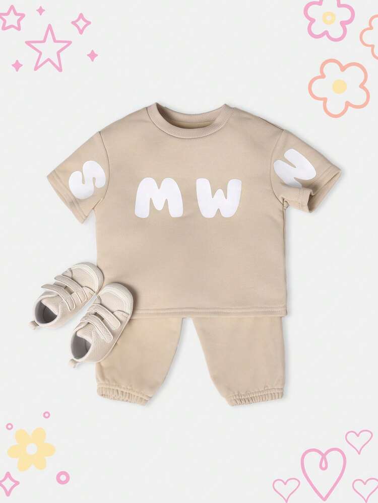 Short Sleeve T-Shirt And Jogger Pants With Letter Print