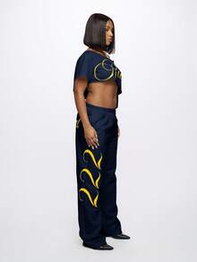 SUMWON WOMEN 露肩破洞骑士天使超大短款上衣，毛边秋冬休闲节日街头风格图案设计 T 恤 - 藏蓝色 - 查看 7