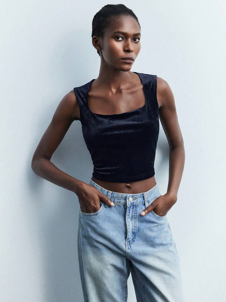 SHEIN Maija Women's Simple Fashion Solid Color Square Neck Cropped Tank Top, Summer Halloween Costumes Black Top