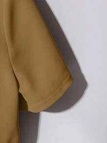 Franclia Fashionable High-End Round Neck Short Sleeve Button-Up Blouse For Women