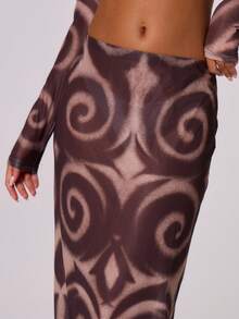 MUSERA تنورة ماكسي مستقيمة الخصر منخفضة مع طباعة زهرية جرافيكية، مناسبة لحضور حفلات الزفاف والأعياد وأيام الصيف والشاطئ والسباحة والأناقة والجمال والطراز البوهيمي والأيبيزي وحفلات المساء والعطلات الشتوية - بني - مشاهدة 5