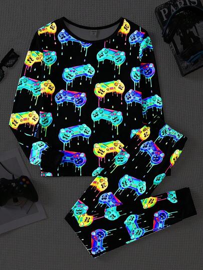 Conjunto de pijama justo, com estampa gráfica de controle gamer, macio e confortável, cores vibrantes, adequado para adolescentes que gostam de videogames
