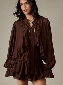 MISSGUIDED 荷叶边长袖迷你连衣裙，优雅层叠雪纺，秋冬假日婚礼宾客吸睛亮点，宽松泡泡袖，飘逸柔美，尽显女性魅力。 - 棕色 - 查看 3