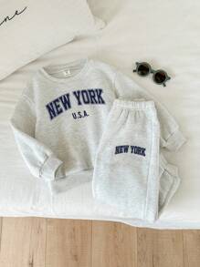 SHEIN 2pcs/Set Kids Casual Sporty Knit Letter Print Long Sleeve Fleece Sweatshirt And Jogger Pants Tracksuit, Suitable For Autumn/Winter Boys Sweat Set Boys New York Outfit Fall