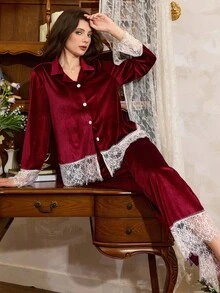Côtesoire 女士优雅法式撞色蕾丝天鹅绒领上衣及裤子睡衣套装，秋冬服装，圣诞节 - 酒紅色 - 查看 5