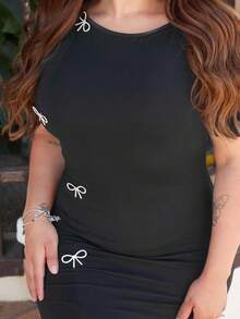 Lupita Cardoza Crew Neck Metal Bowknot High Slit Dress