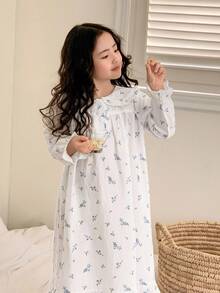 Dazy Kids 女童柔软舒适印花荷叶边领长袖连衣裙，休闲家居服 - 白色 - 查看 3