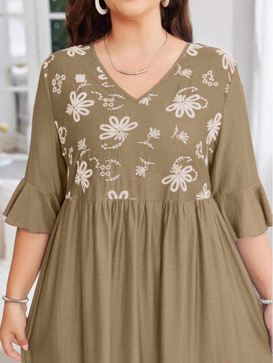 Lacomfia فستان أنيق بياقة على شكل حرف V بدون أكمام، مزخرف بطبعات زهرية فاخرة، متعدد الطبقات، مناسب للمقاسات الكبيرة