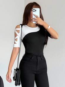 SHEIN Leap Crew 少女針織黑白交叉空心袖短袖休閒T恤 - 黑與白 - 查看 1