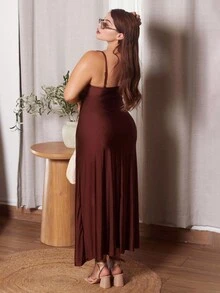 Lupita Cardoza 女士纯色褶皱腰喇叭下摆细肩带连衣裙、半正式连衣裙、优雅茶会连衣裙、飘逸巡航女士服装 - 棕色 - 查看 2
