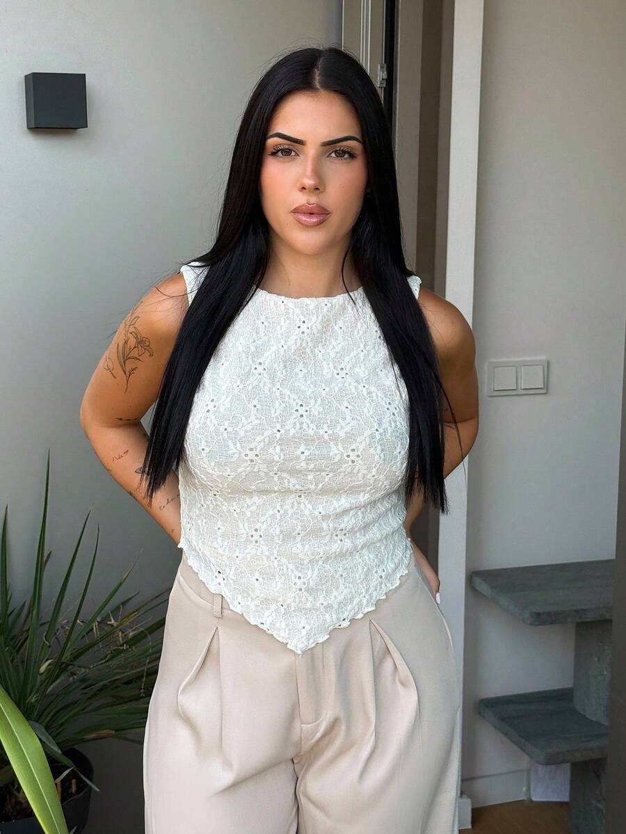 Lucia Bellido ملابس علوية كامسول لون كريمي وردي من قماش الدانتيل الطبقتين، بتصميم بسيط وأنيق، مناسب للصيف - لون مشمشي - مشاهدة 1