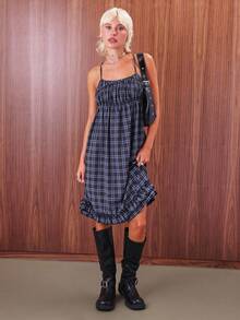 COUREZ 中长款褶皱连衣裙 / Y2K 风格外出穿搭 秋季女装 秋装 可爱冬季性感婚礼宾客礼服 约会穿搭 - 深灰色 - 查看 2