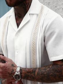 Manfinity CasualCool Áo sơ mi nam tay ngắn xếp ly vải lanh jacquard, kiểu dáng đơn giản, năng động, thích hợp mặc ngoài trời, quà tặng lý tưởng cho bạn trai hoặc chồng - trắng - Xem 4