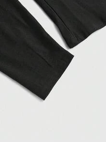 ROMWE J-Fashion 大码休闲表情符号印花露肩修身女式T恤上衣 - 黑色 - 查看 3