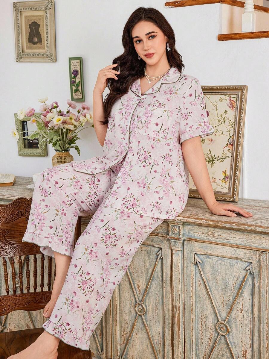 2 Peças Conjunto de Pijama Plus Size CottageSlumber - Top de Manga Curta e Calça com Estampa Floral - Rosa Bebê - Visão 1