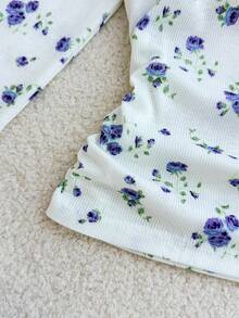 Tween Girl Casual Vacation Home Knit Ribbed Small Ditsy Floral Pattern U-Neck Lace Ruffle Drawstring Fitted Long Sleeve Cropped T-Shirt, Suitable For All Seasons, Girls Floral Tee Kids Summer Floral Top Big Girl Long Sleeve Floral Top Girls Floral Top Girls Flower Top Tween Flower Top Long Sleeve Tops For Teen Girls Tween Tops Flower Floral Top Long Sleeve Fall Winter - Blue and White - View 6