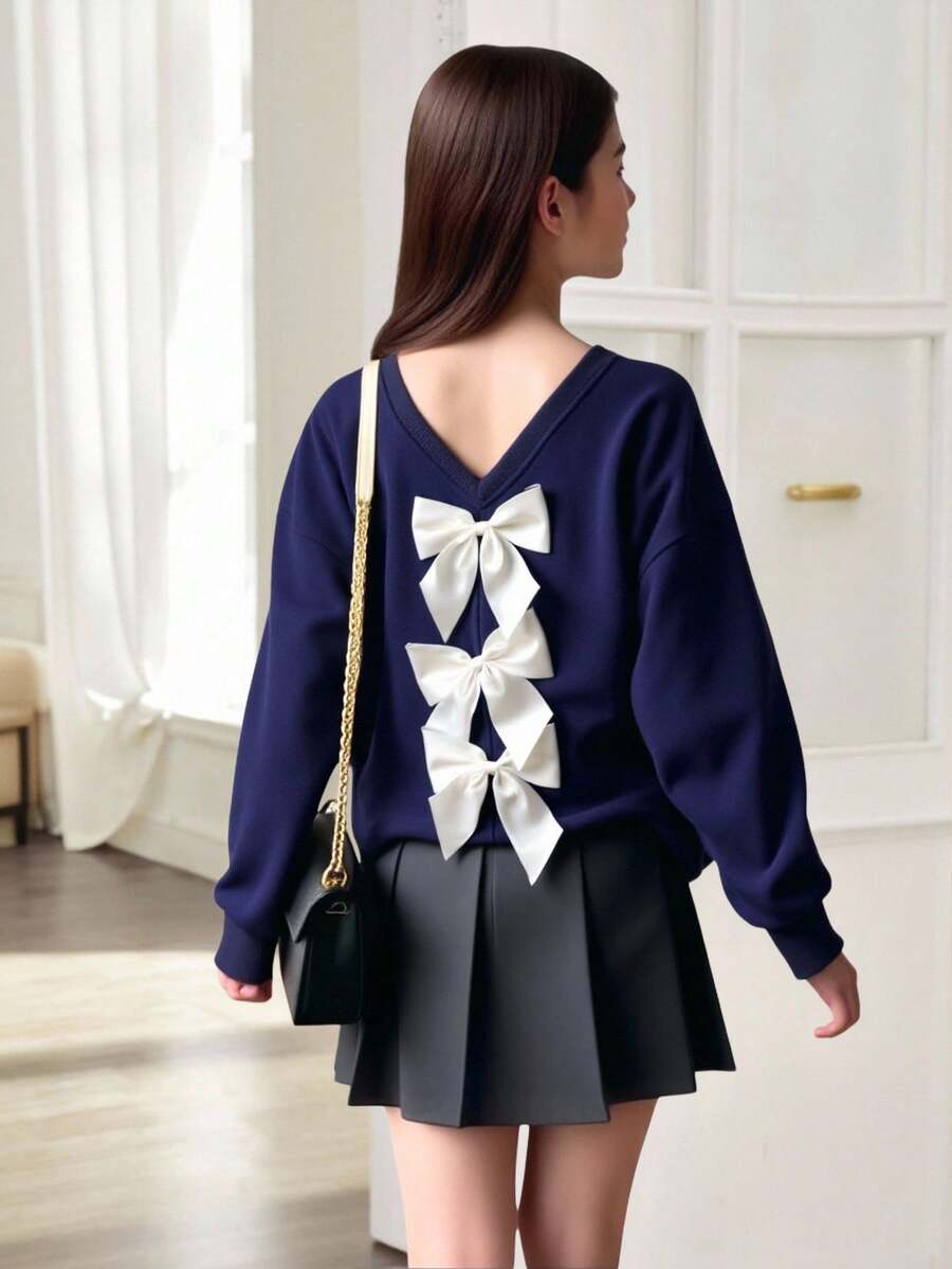 SHEIN Sweatshirt Pullover Longgar Bahu Jatuh dengan Kerah V Kontras Warna Kontras untuk Anak Perempuan Remaja, Kembali ke Sekolah dengan Pita, untuk Musim Gugur/Dingin - Royal Blue - View 1