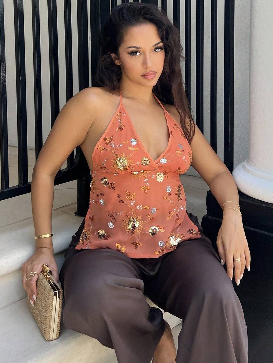 NegzBox Top tipo camiseta de tirantes sin espalda con cuello halter, diseño especial con tejido bordado, para vacaciones de verano en estilo bohemio - Marrón - Ver 1