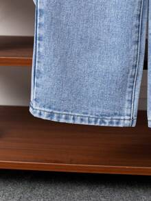 2 件套年轻女孩牛仔套装 - 时尚水洗牛仔蓝色夹克和休闲直筒牛仔裤，适合日常、休闲和学校穿着