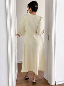 SHEIN Frenchy 大码女式休闲条纹中长连衣裙 - 杏色 - 查看 2