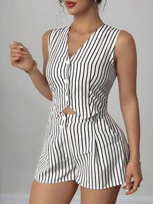 SHEIN PETITE 2件套小码女士夏季条纹休闲背心和短裤套装 - 黑與白 - 查看 5