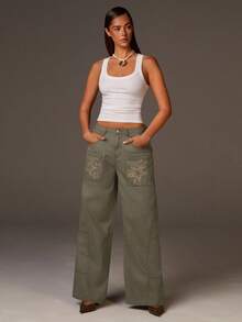 Athîral Denim Women's Minimalist Daily Wear Pentagram Pattern Jeans Studded Cargo Jeans - Khaki - View 5