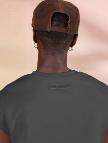 SUMWON 无袖毛边背心，落肩宽松版型，V领设计，夏季休闲节日肌肉T恤，街头风必备纯色 - 灰色 - 查看 4